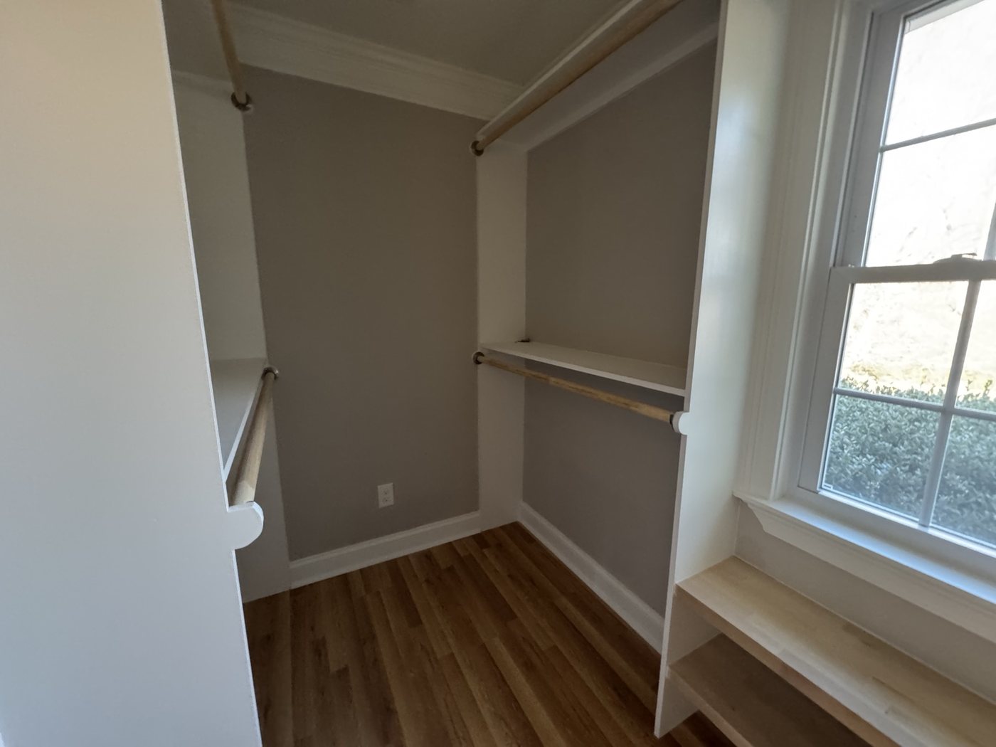 Custom closet installation